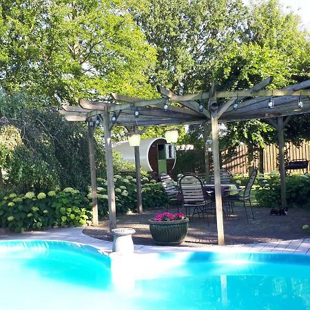 Irish Bowtop Op Het Platteland Van Huize Ouwervelden Wouwsche Plantage Luaran gambar