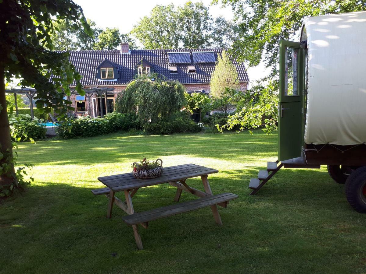 Irish Bowtop Op Het Platteland Van Huize Ouwervelden Wouwsche Plantage Luaran gambar